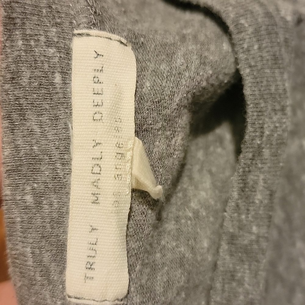 Muscle Shirt - Picture 2 of 5